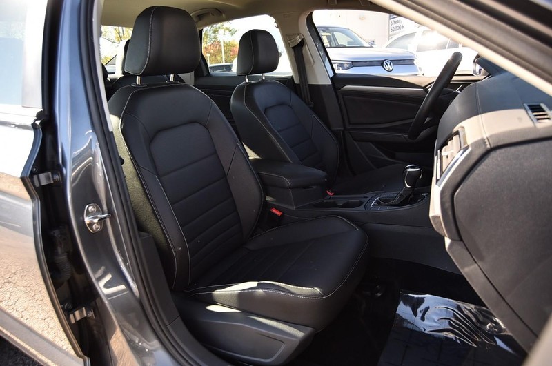 Volkswagen Jetta Vehicle Image 21