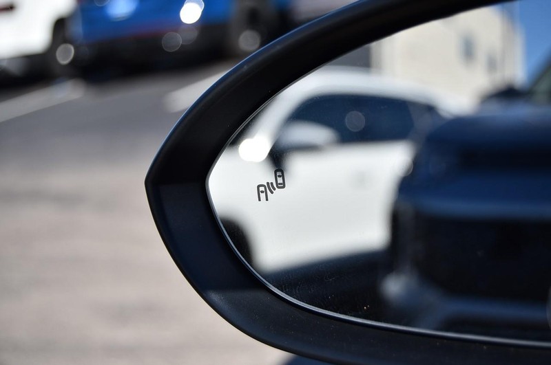 Volkswagen Jetta Vehicle Full-screen Gallery Image 10