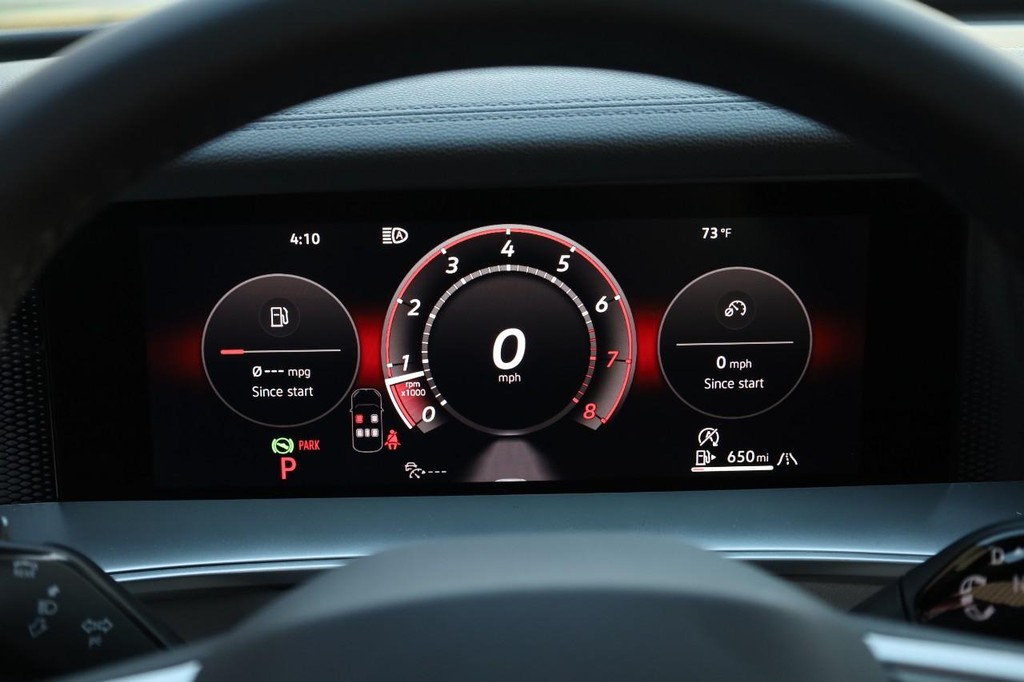 Volkswagen Tiguan Vehicle Full-screen Gallery Image 14