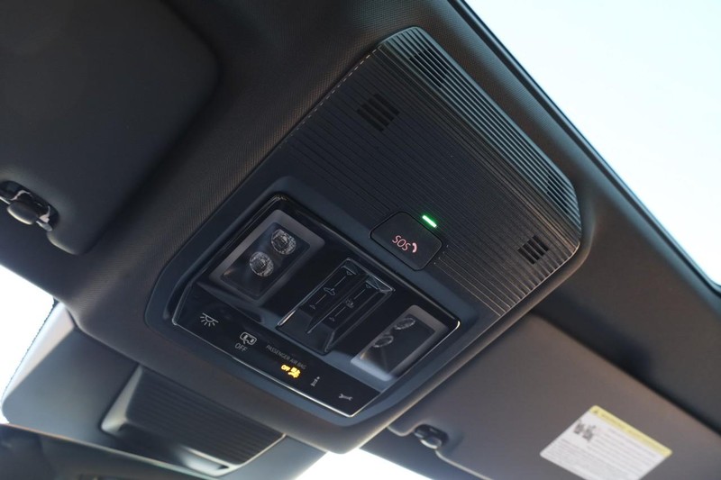 Volkswagen Tiguan Vehicle Full-screen Gallery Image 20