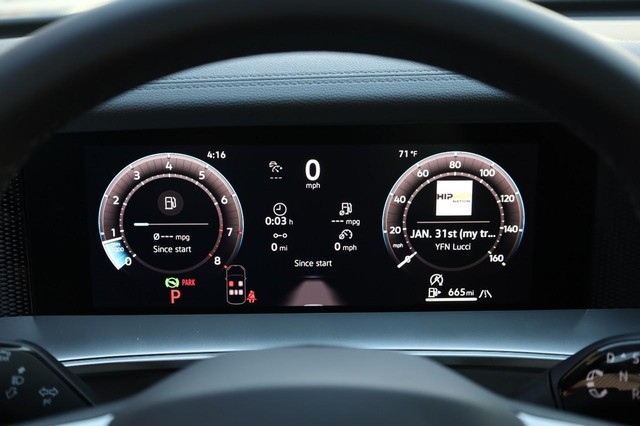 Volkswagen Tiguan Vehicle Image 12