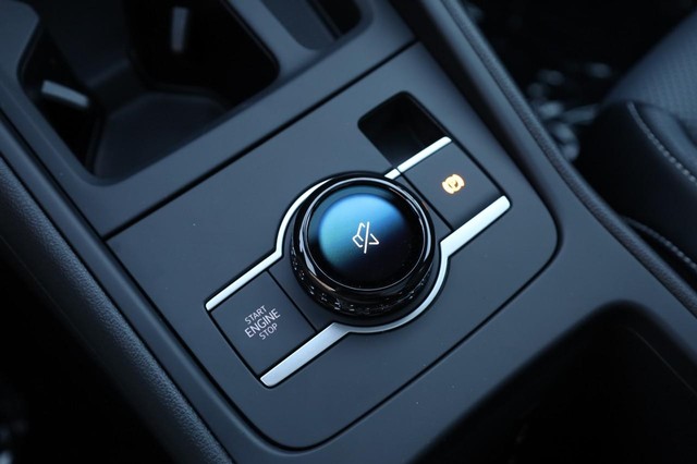 Volkswagen Tiguan Vehicle Image 17