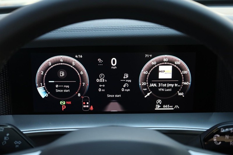 Volkswagen Tiguan Vehicle Image 12