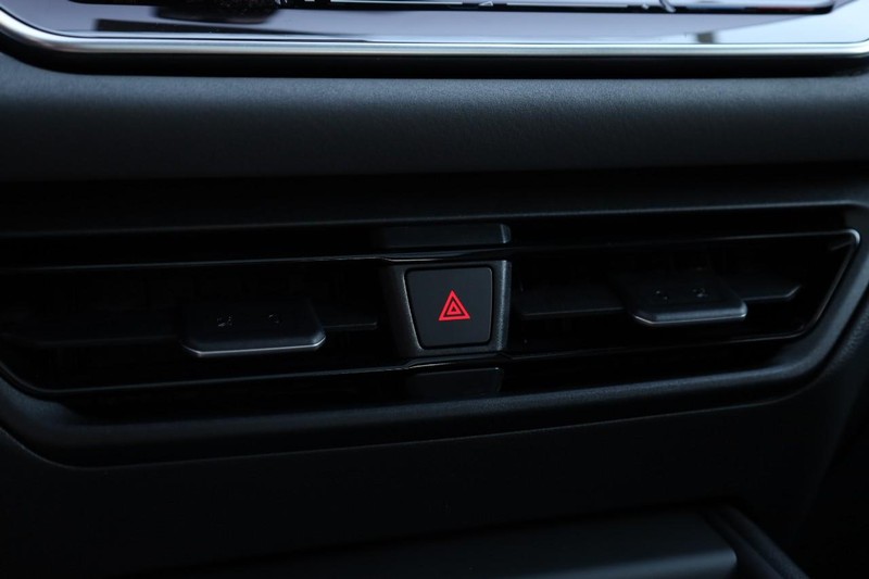 Volkswagen Tiguan Vehicle Image 15