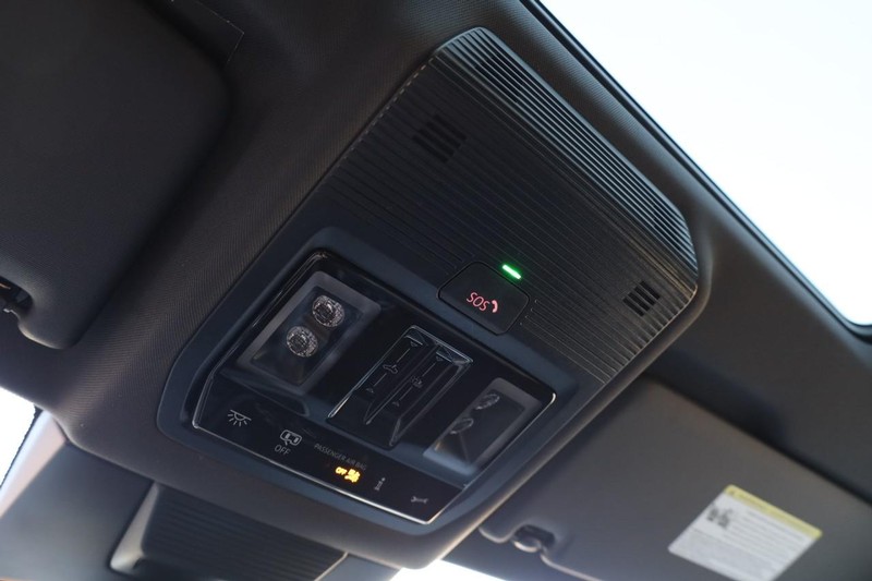 Volkswagen Tiguan Vehicle Image 18