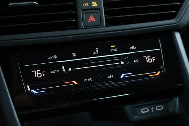 Volkswagen Jetta Vehicle Image 14