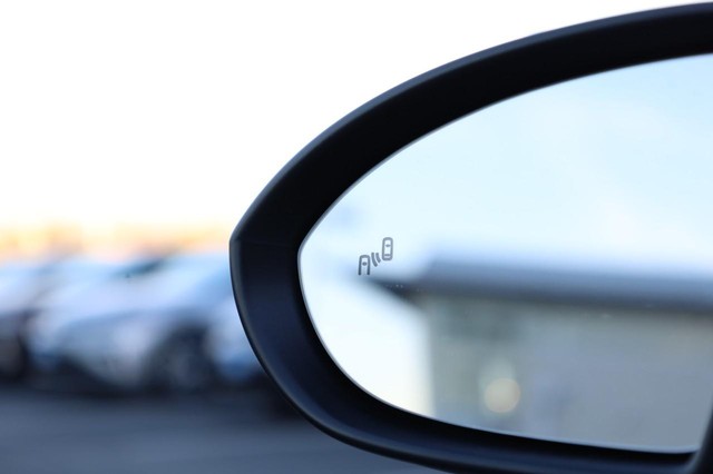 Volkswagen Jetta Vehicle Image 20