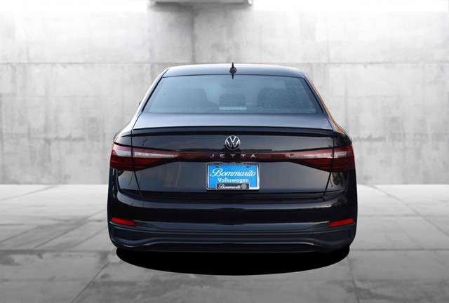 Volkswagen Jetta Vehicle Image 06