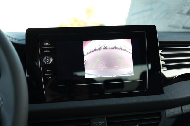 Volkswagen Jetta Vehicle Image 12