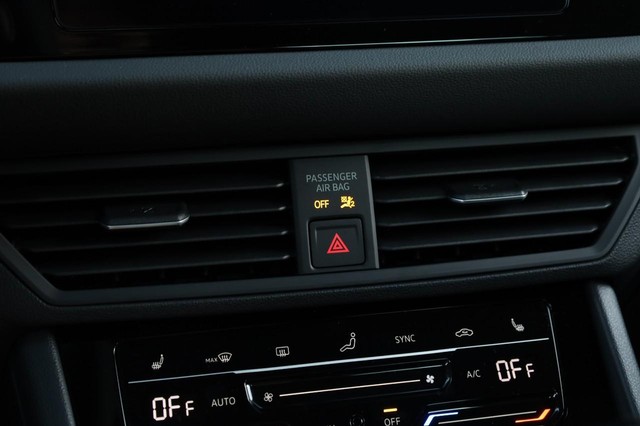 Volkswagen Jetta Vehicle Image 13