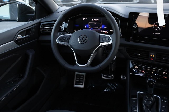 Volkswagen Jetta Vehicle Image 23