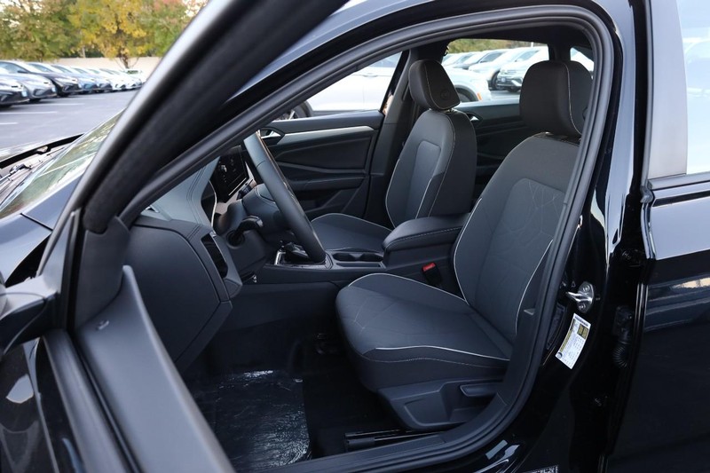 Volkswagen Jetta Vehicle Image 08