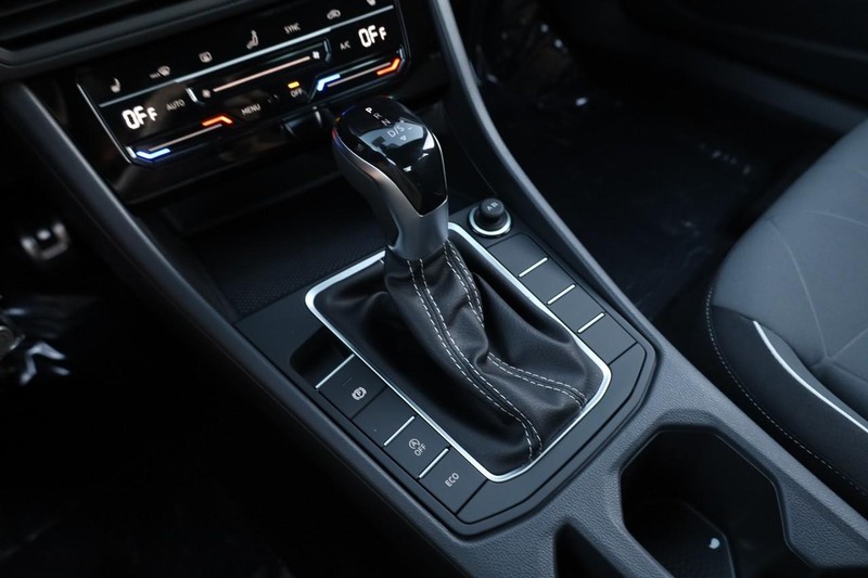 Volkswagen Jetta Vehicle Image 16