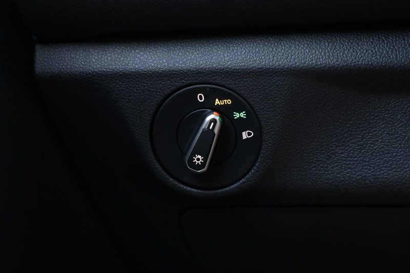 Volkswagen Jetta Vehicle Image 19