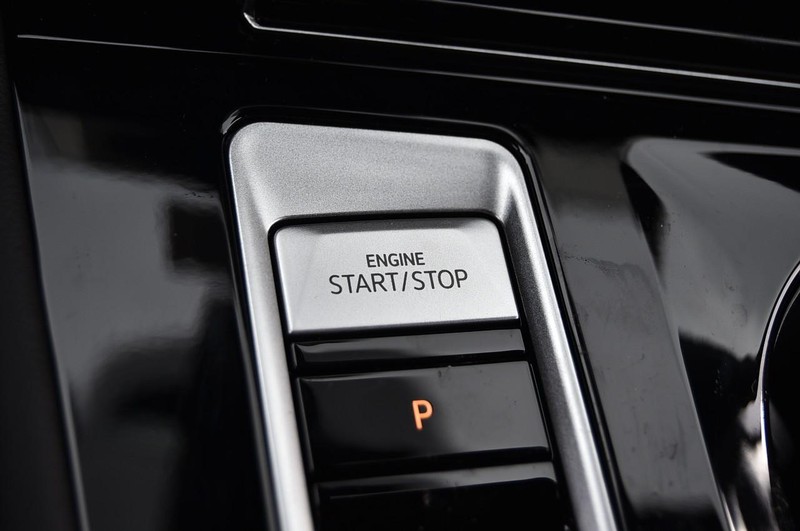 Volkswagen Atlas Cross Sport Vehicle Image 17