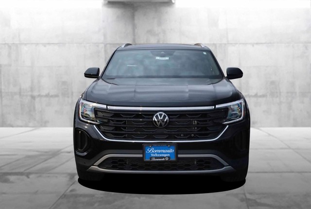Volkswagen Atlas Cross Sport Vehicle Image 04