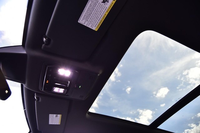 Volkswagen Atlas Cross Sport Vehicle Image 21