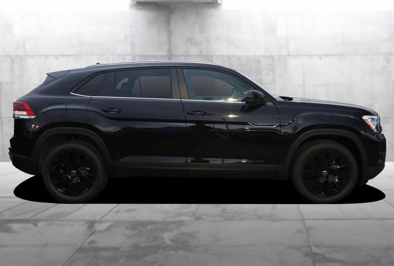 Volkswagen Atlas Cross Sport Vehicle Image 05