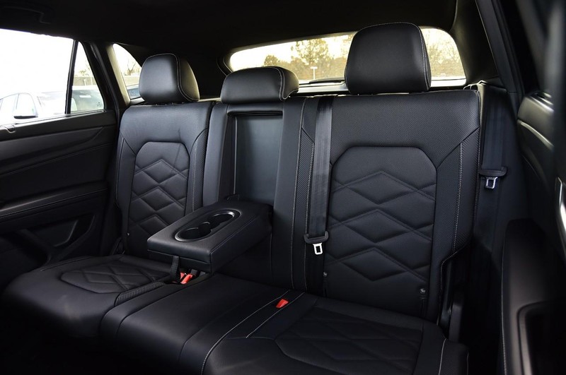 Volkswagen Atlas Cross Sport Vehicle Image 22