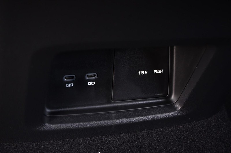 Volkswagen Atlas Cross Sport Vehicle Image 24