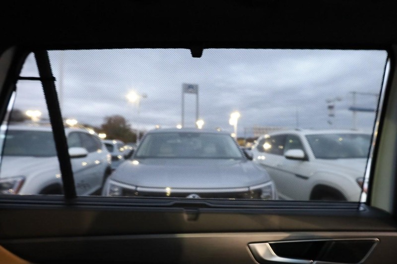 Volkswagen Atlas Cross Sport Vehicle Image 25