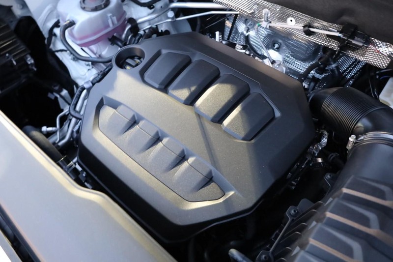 Volkswagen Atlas Cross Sport Vehicle Image 27