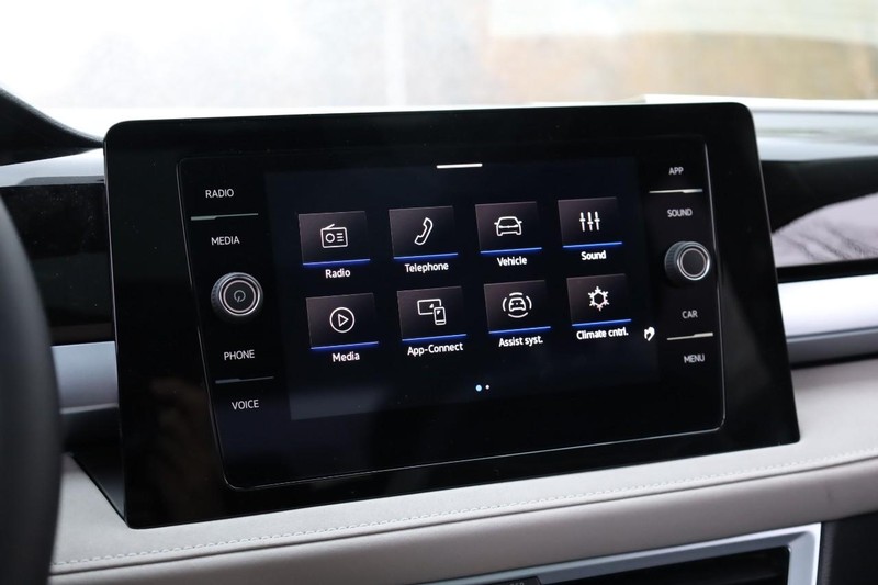 Volkswagen Taos Vehicle Full-screen Gallery Image 13