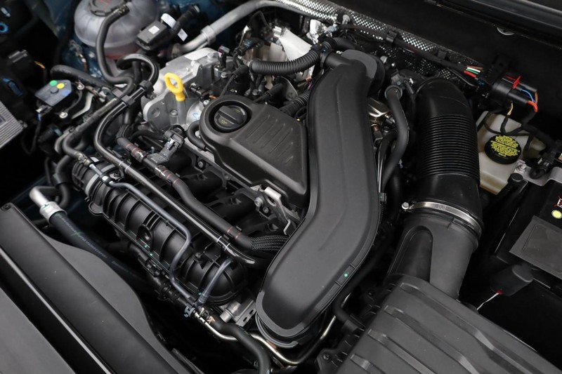 Volkswagen Taos Vehicle Full-screen Gallery Image 27