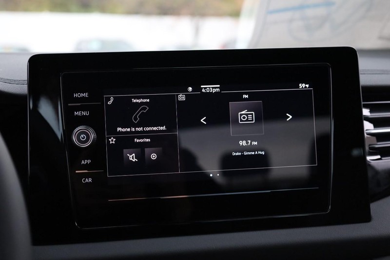 Volkswagen Jetta Vehicle Image 11