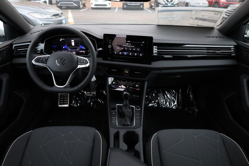 Volkswagen Jetta Vehicle Image 21