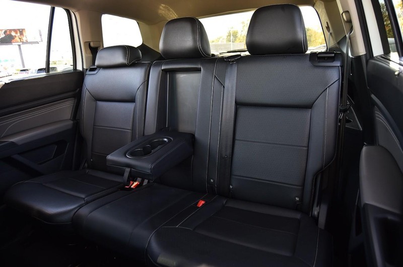 Volkswagen Atlas Vehicle Full-screen Gallery Image 20