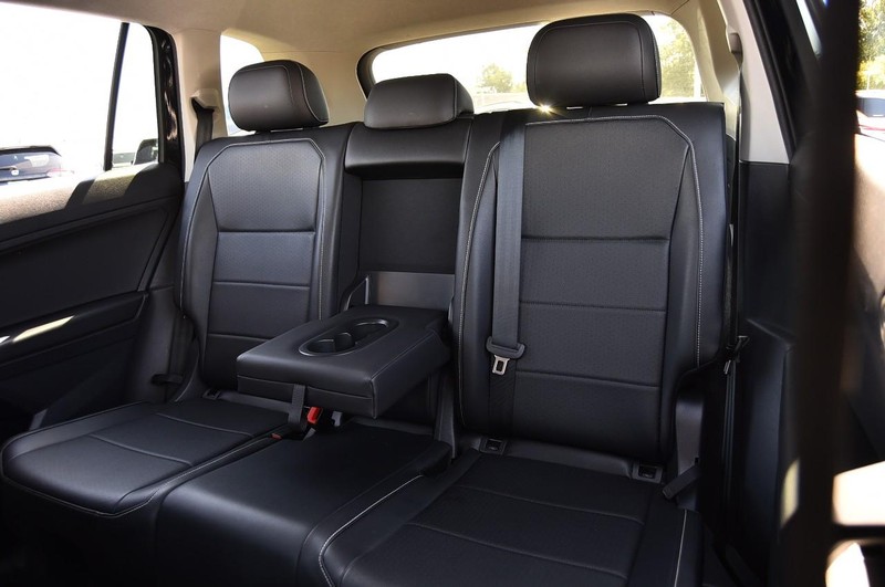 Volkswagen Tiguan Vehicle Full-screen Gallery Image 21
