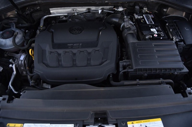 Volkswagen Tiguan Vehicle Full-screen Gallery Image 25