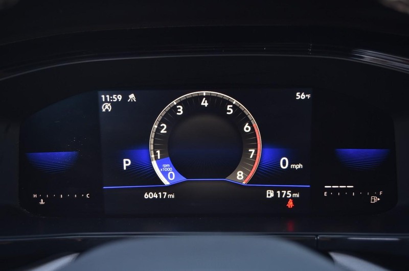 Volkswagen Taos Vehicle Full-screen Gallery Image 11