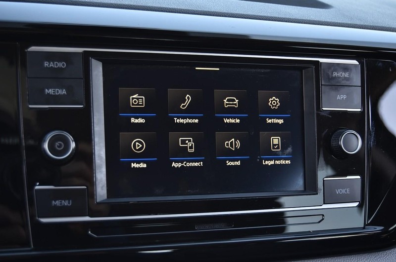 Volkswagen Taos Vehicle Full-screen Gallery Image 13