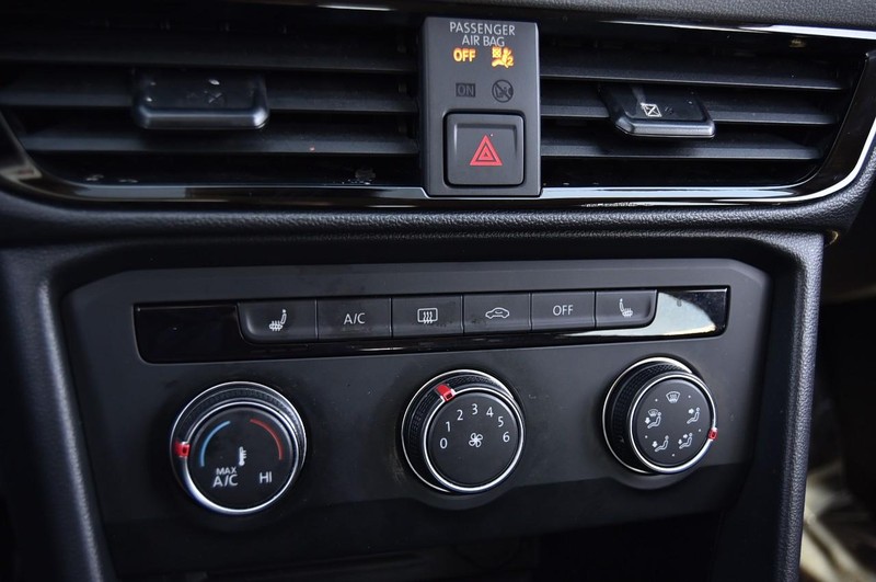 Volkswagen Taos Vehicle Full-screen Gallery Image 14