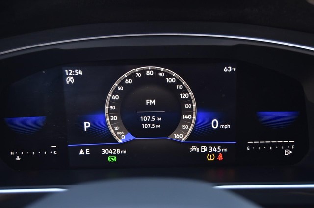 Volkswagen Tiguan Vehicle Image 11