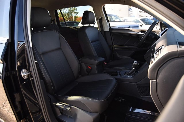 Volkswagen Tiguan Vehicle Image 19