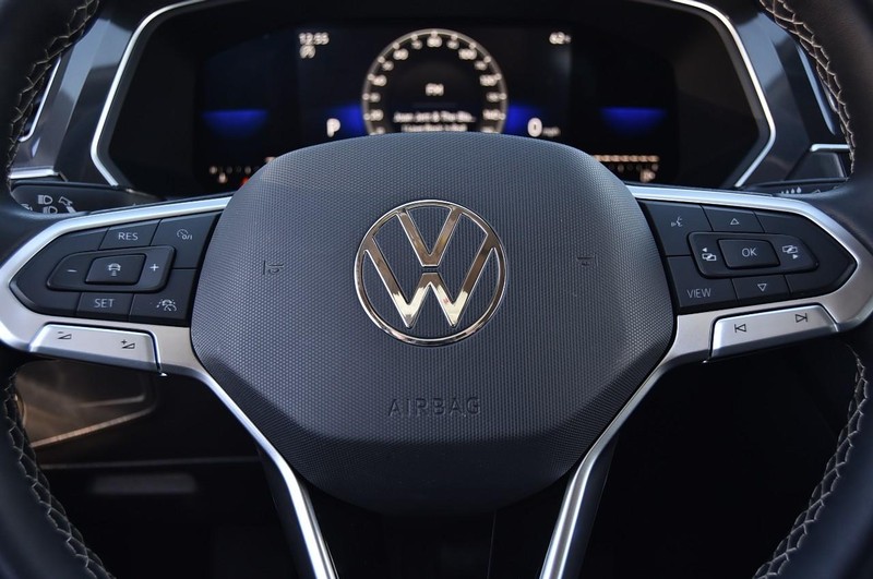 Volkswagen Tiguan Vehicle Image 17