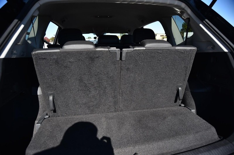 Volkswagen Tiguan Vehicle Image 24