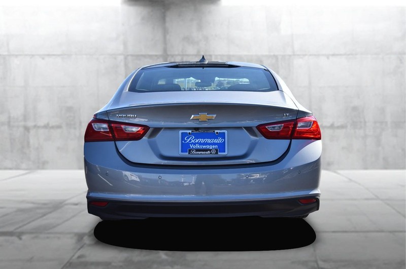 Chevrolet Malibu Vehicle Full-screen Gallery Image 06