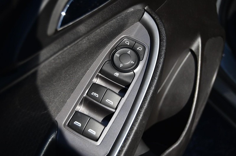 Chevrolet Malibu Vehicle Full-screen Gallery Image 08