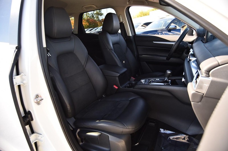 Mazda CX-5 Vehicle Full-screen Gallery Image 20