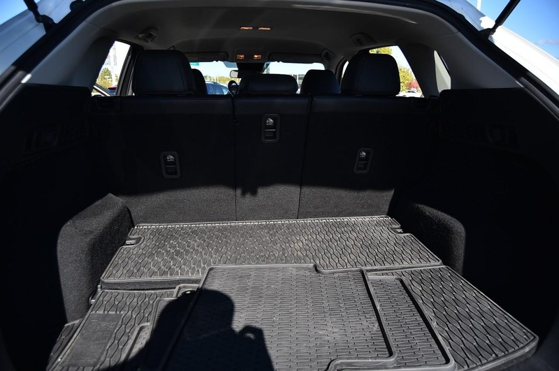 Mazda CX-5 Vehicle Full-screen Gallery Image 23