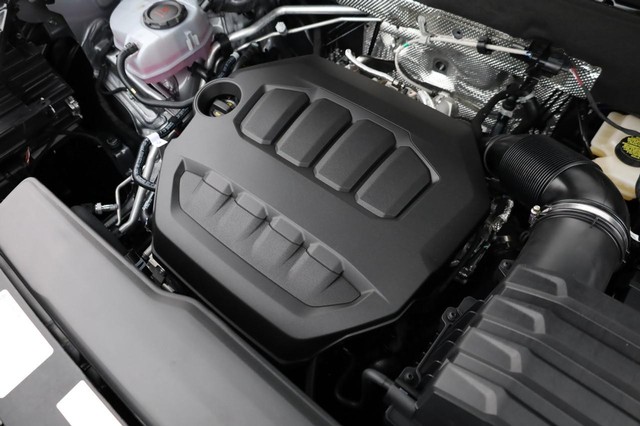 Volkswagen Atlas Cross Sport Vehicle Image 29