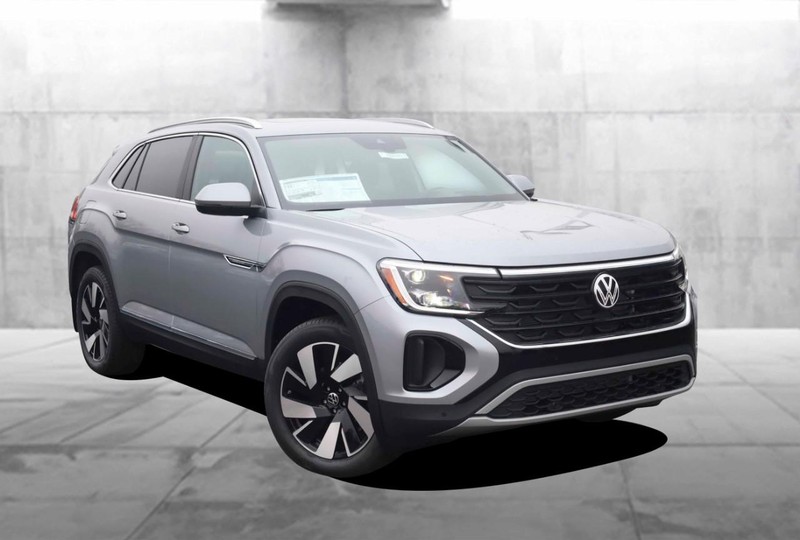 Volkswagen Atlas Cross Sport Vehicle Image 02