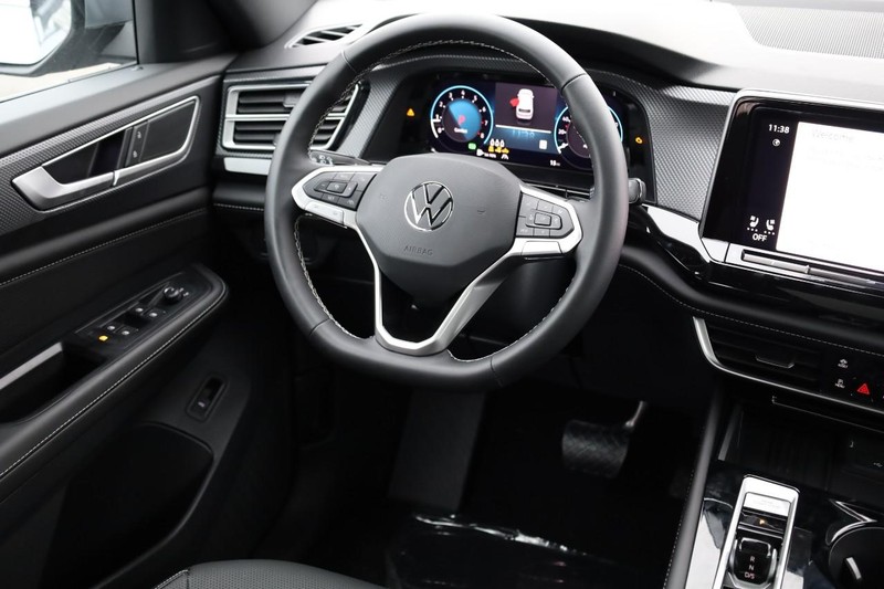 Volkswagen Atlas Cross Sport Vehicle Image 26