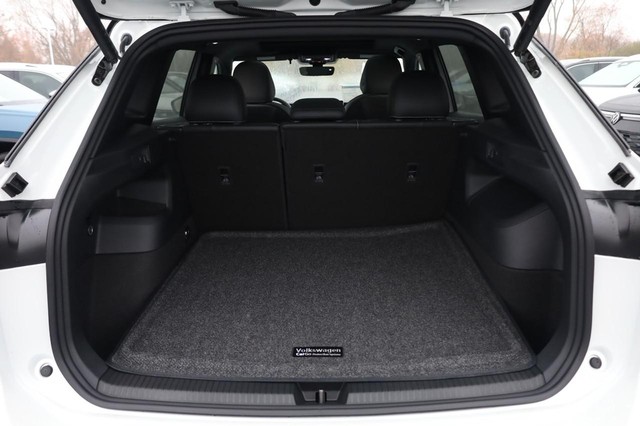 Volkswagen Tiguan Vehicle Image 07