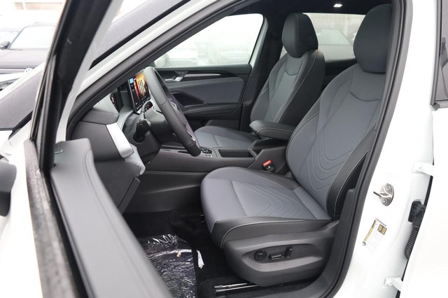 Volkswagen Tiguan Vehicle Image 08