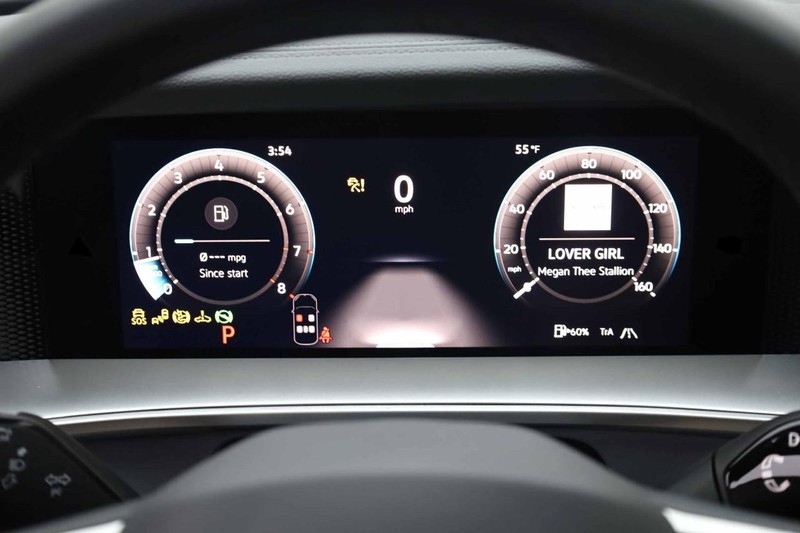 Volkswagen Tiguan Vehicle Image 12